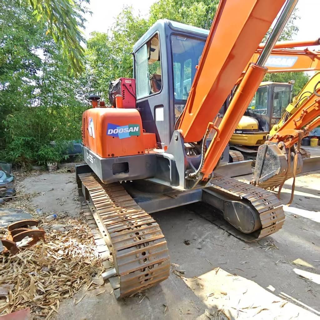 Doosan DH 55-V Mini excavatoare < 7t