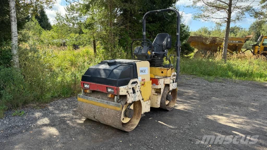 Dynapac CC 122 Cilindri compactori dubli