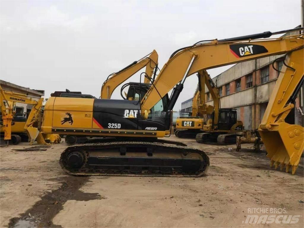 CAT 325 D Excavatoare pe șenile
