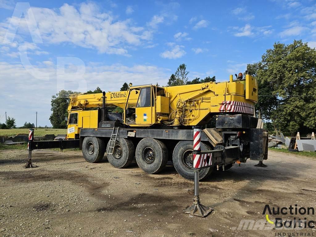 Liebherr LTM 1060 Macara pentru orice teren