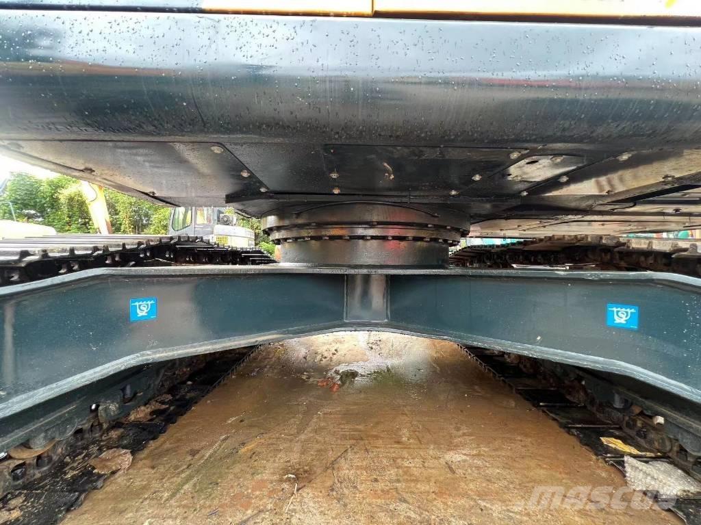 Hyundai 220 LC-9T Excavatoare pe șenile
