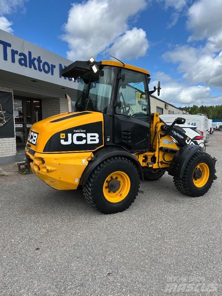 JCB 409 B 40km/h Incarcator pe pneuri