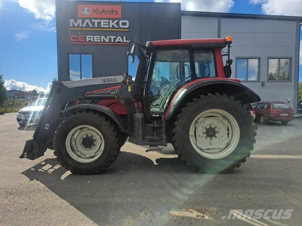 Valtra N 142 Tractoare