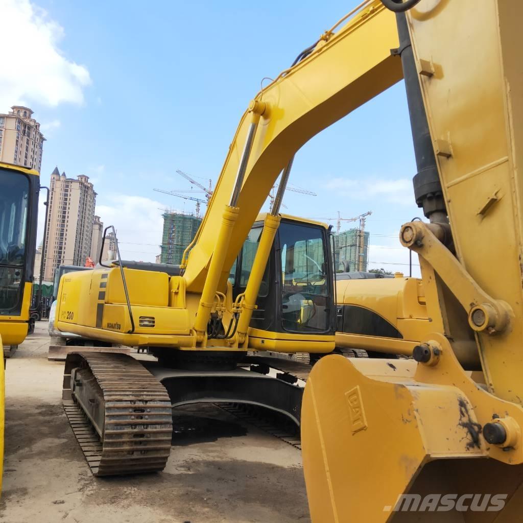 Komatsu PC200-6 Excavatoare pe șenile
