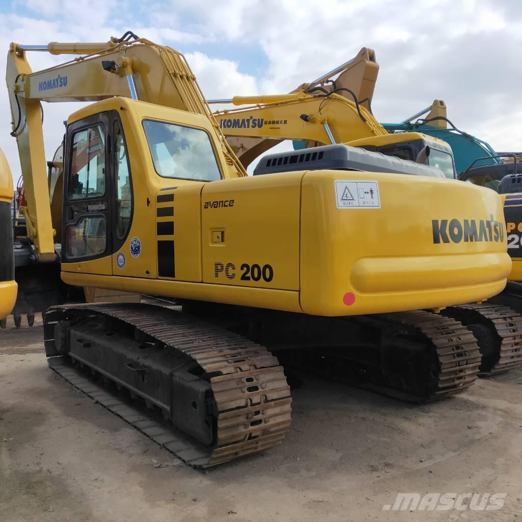 Komatsu PC200-6 Excavatoare pe șenile
