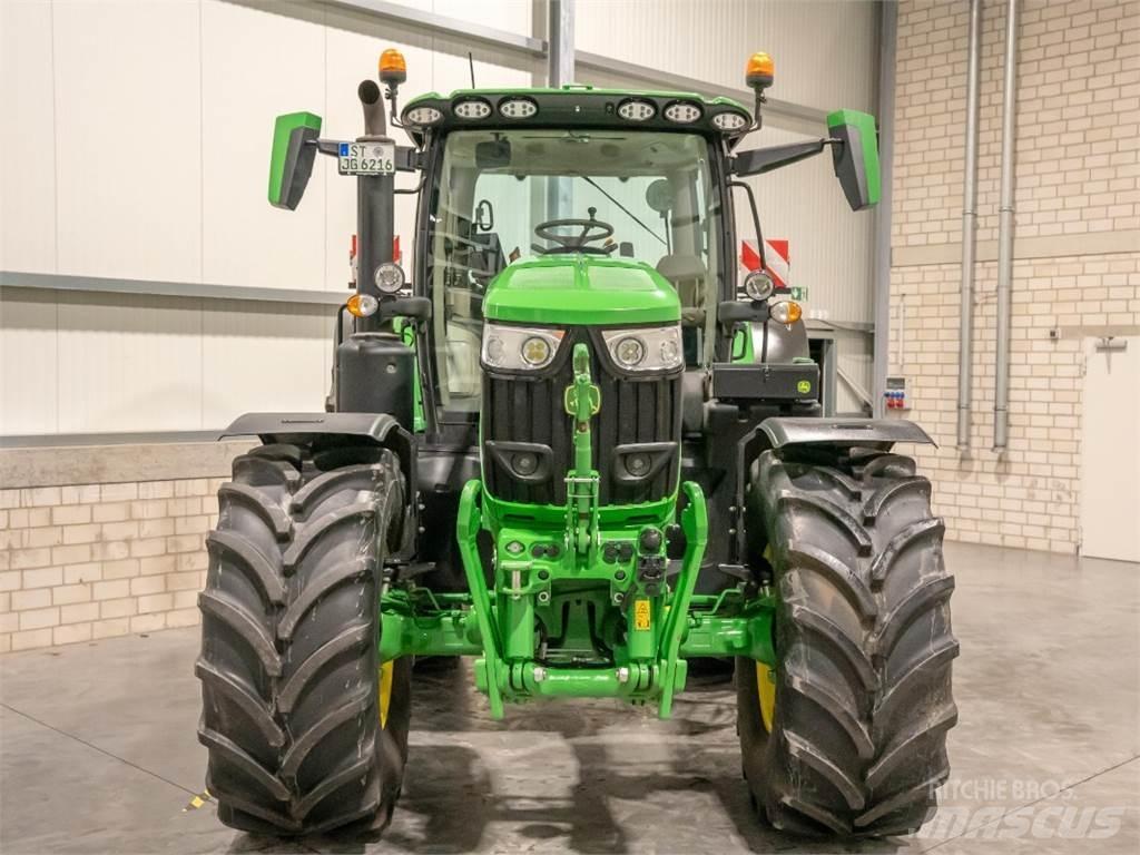 John Deere 6R215 Tractoare