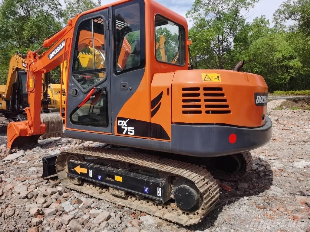 Doosan DX75 Excavatoare 7t - 12t