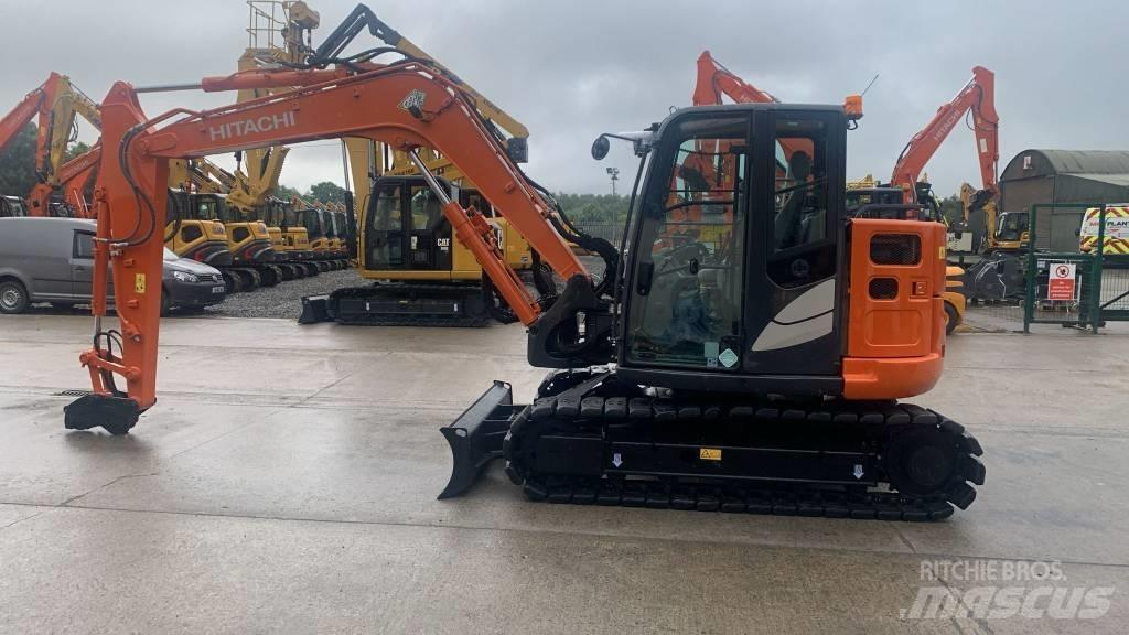 Hitachi ZX85USB-6 Excavatoare 7t - 12t