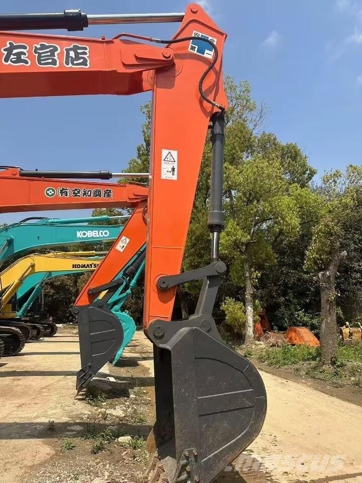 Hitachi EX 200-1 Excavatoare pe șenile
