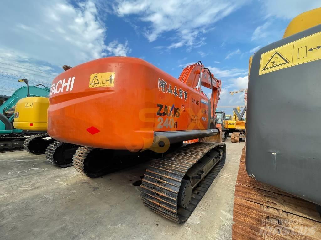 Hitachi ZX 240 Excavatoare pe șenile
