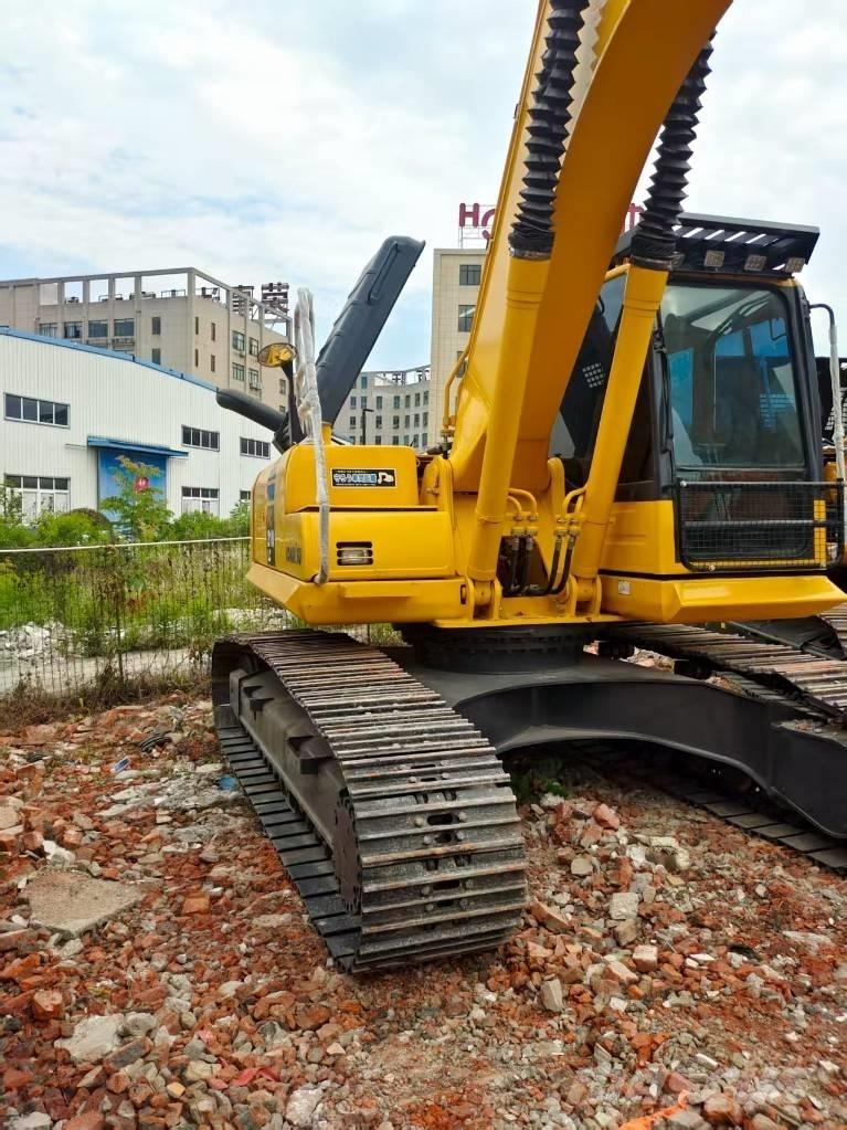 Komatsu PC 210 Excavatoare pe șenile
