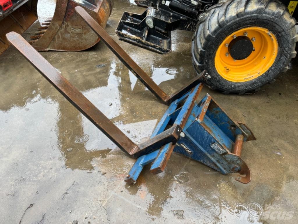 Yanmar B95W (40496) Excavatoare cu roti