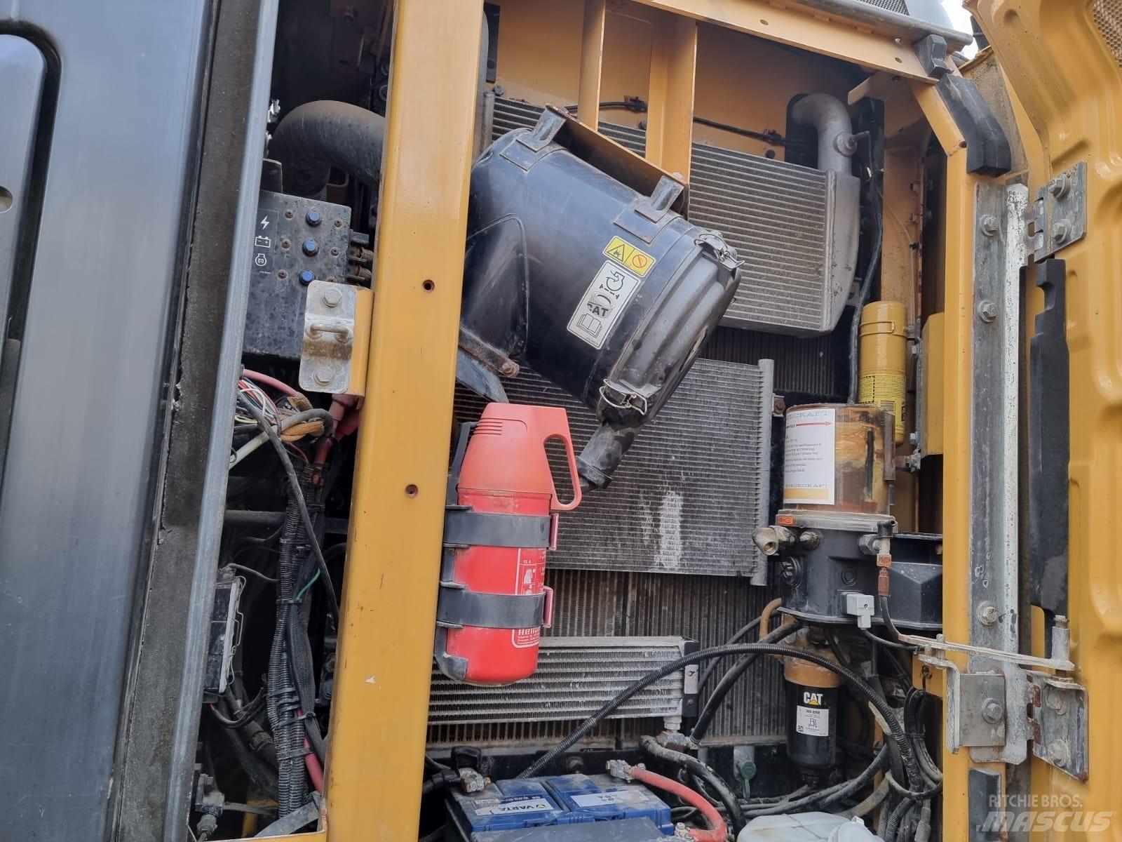 CAT 320 E Excavatoare pe șenile
