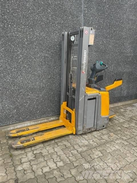 Jungheinrich ERC 216 Transpaleti autopropulsanti