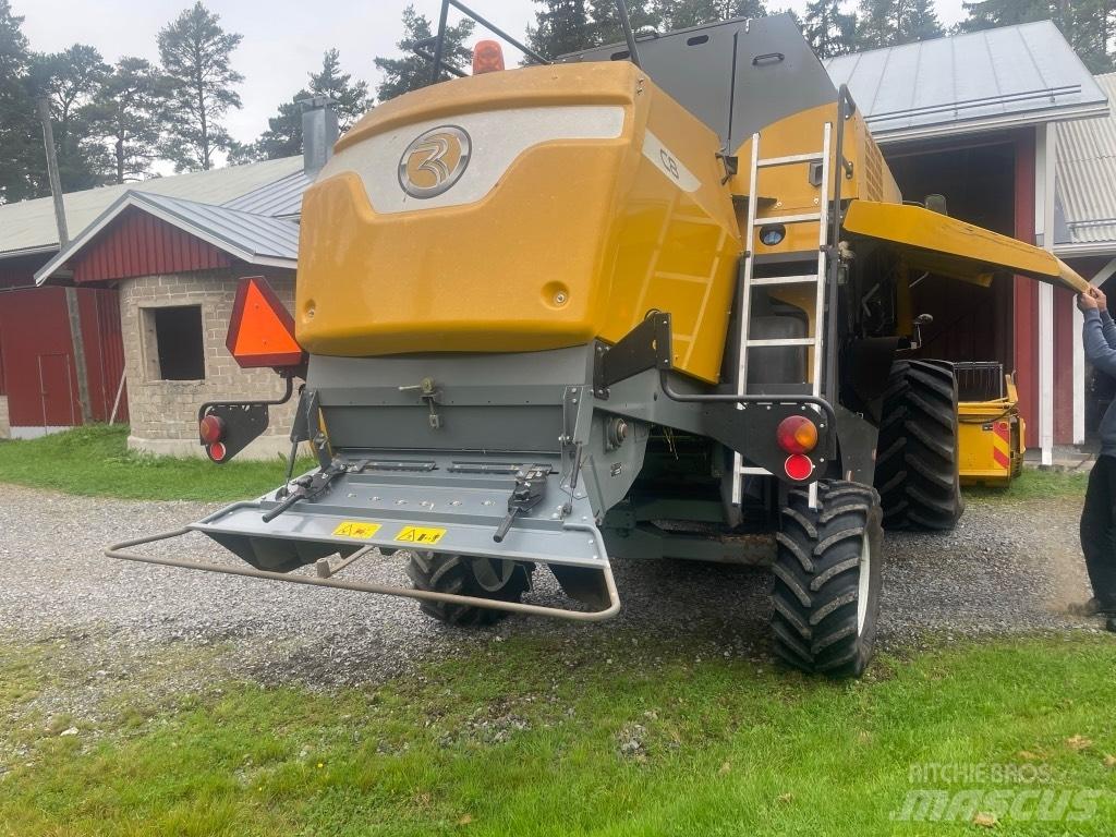 Sampo-Rosenlew C8 Combine de secerat