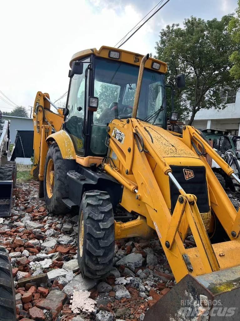 JCB 3 CX Buldoexcavatoare