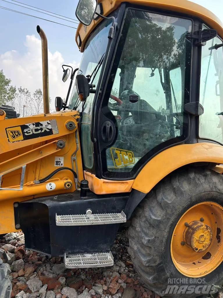 JCB 3 CX Buldoexcavatoare