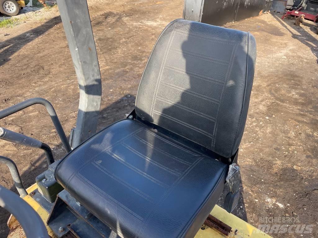 Dynapac CC 122 Cilindri compactori dubli