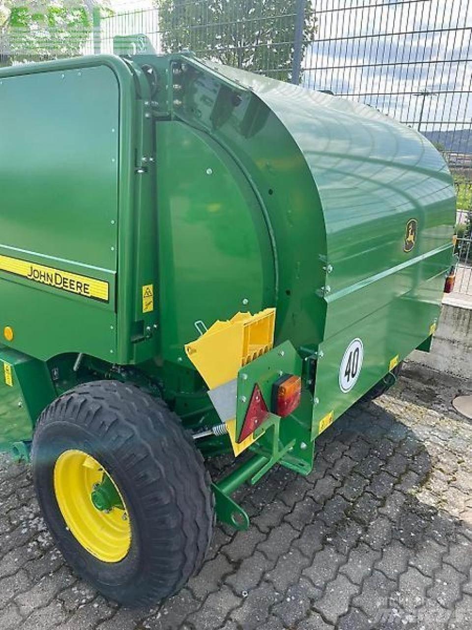 John Deere f440e Baler dreptunghiular