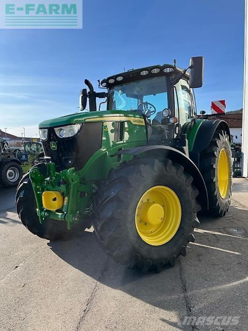 John Deere 6r 215 Tractoare
