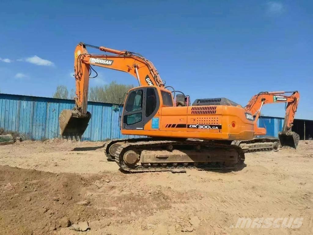 Doosan DX300LC-9 Excavatoare pe șenile

