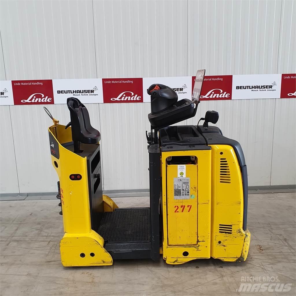 Linde P30C Camioane de tractiune