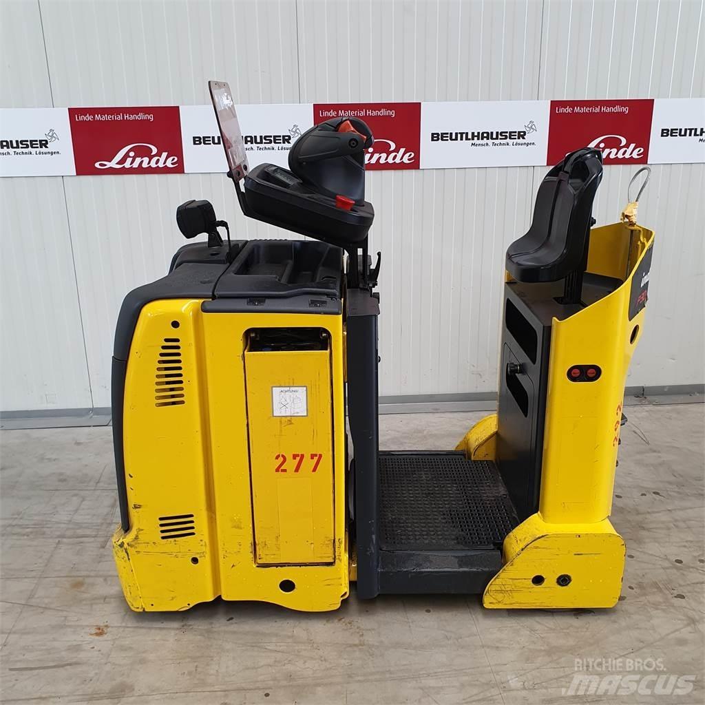Linde P30C Camioane de tractiune