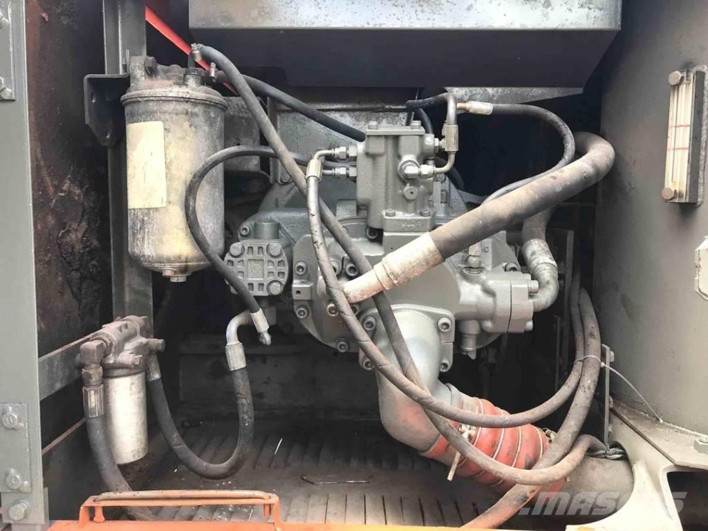 Hitachi EX200 Excavatoare pe șenile
