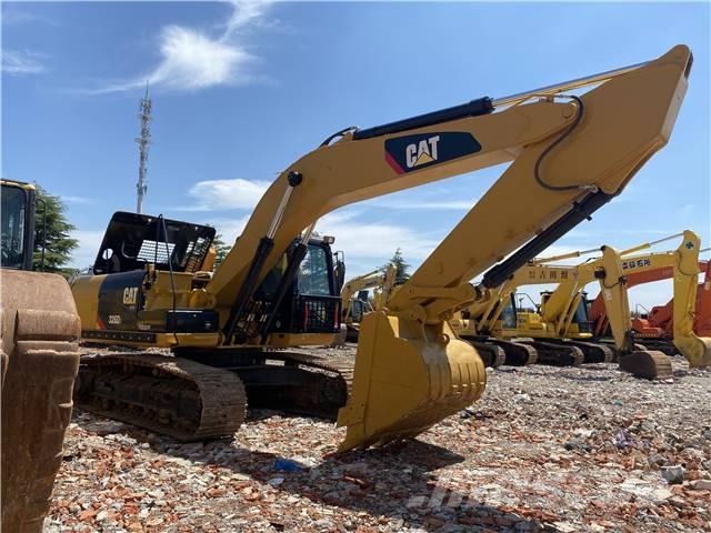 CAT 326D Excavatoare pe șenile
