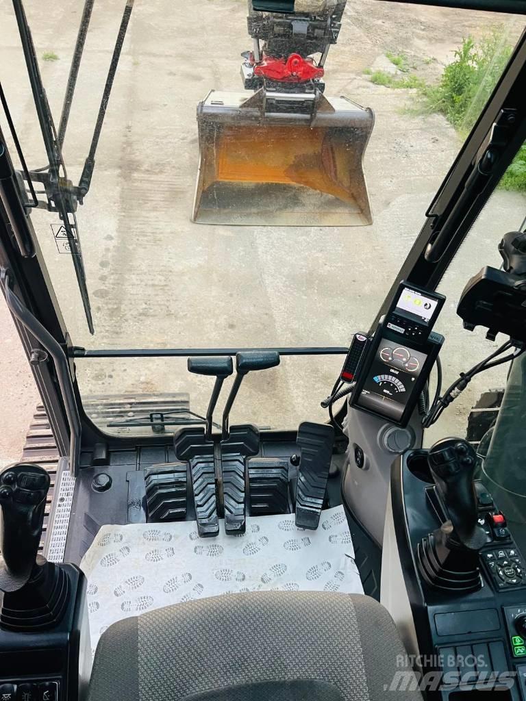 Volvo EC 220 Excavatoare pe șenile
