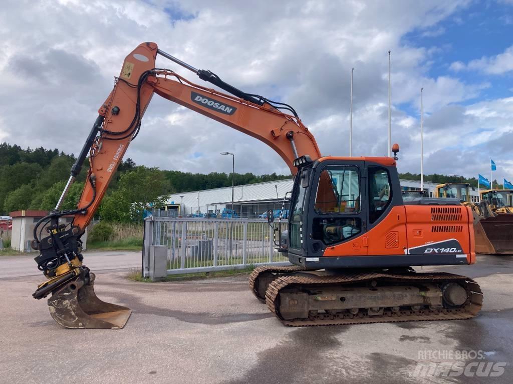 Doosan DX 140 LC-3 Excavatoare pe șenile
