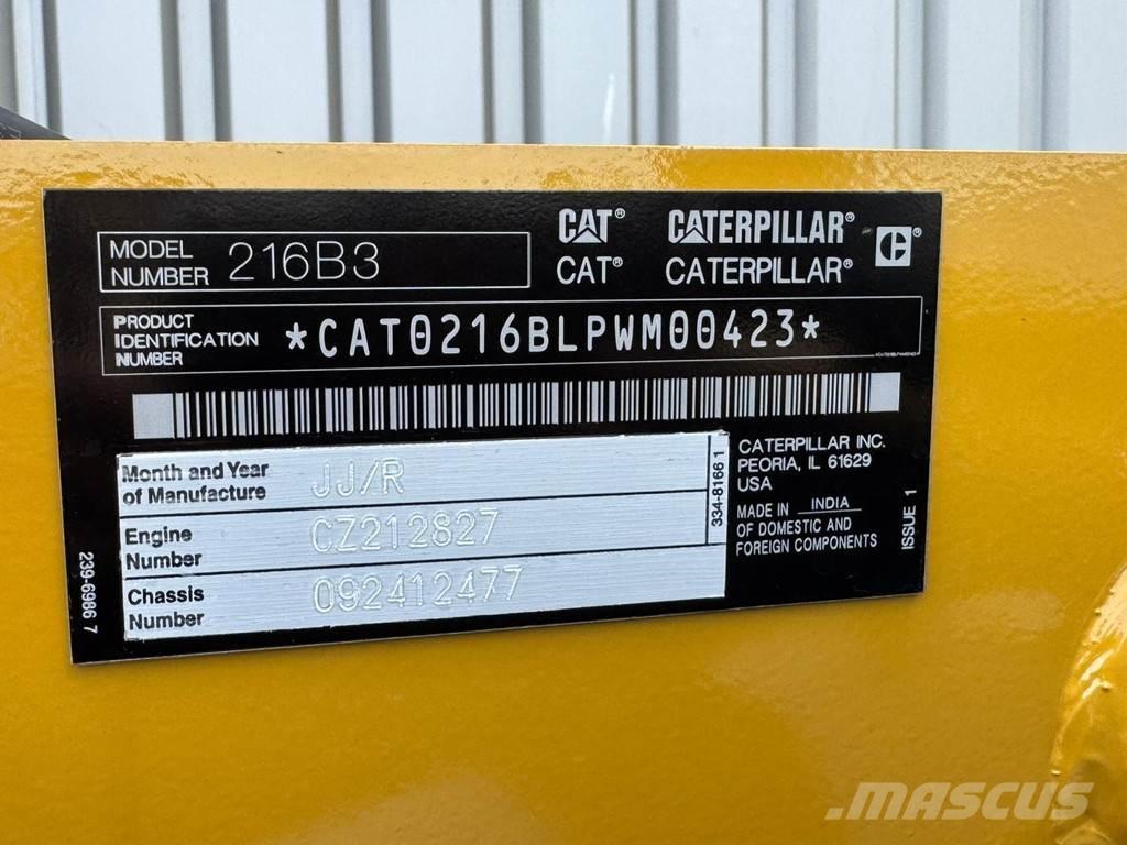 CAT 216B3 Incarcator pe pneuri