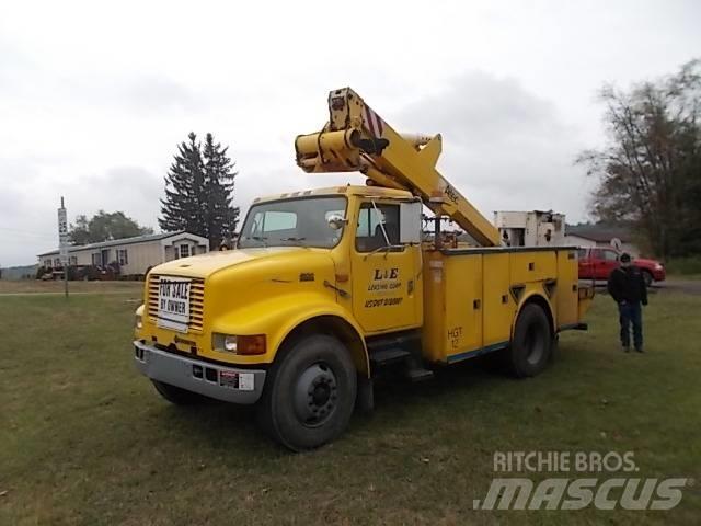 International 4900 Camioane cu macara