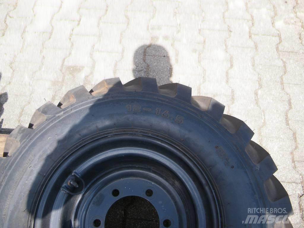 Kumho 12-16,5 Anvelope, roti si jante