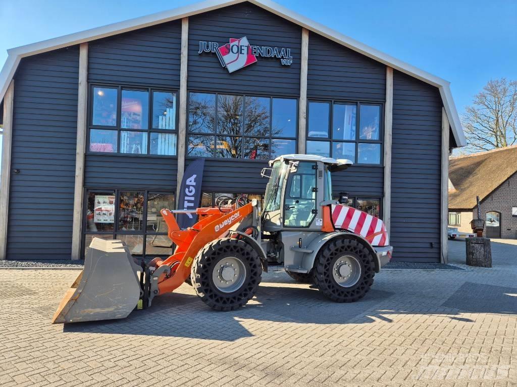 Weycor 560 Incarcator pe pneuri