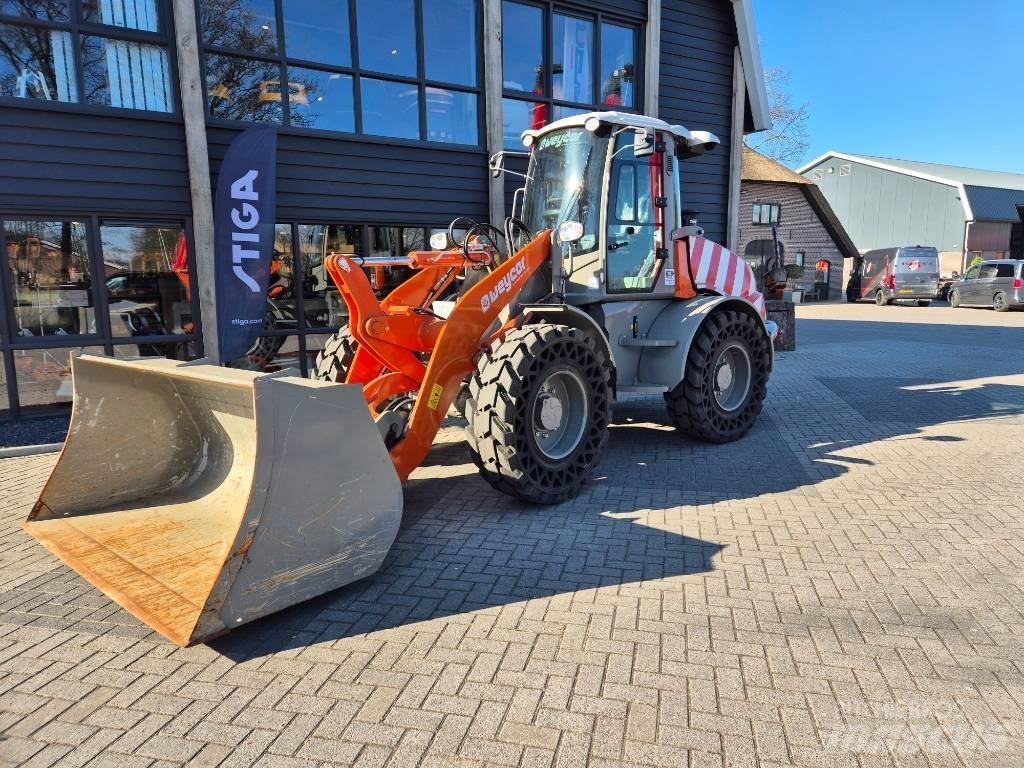 Weycor 560 Incarcator pe pneuri