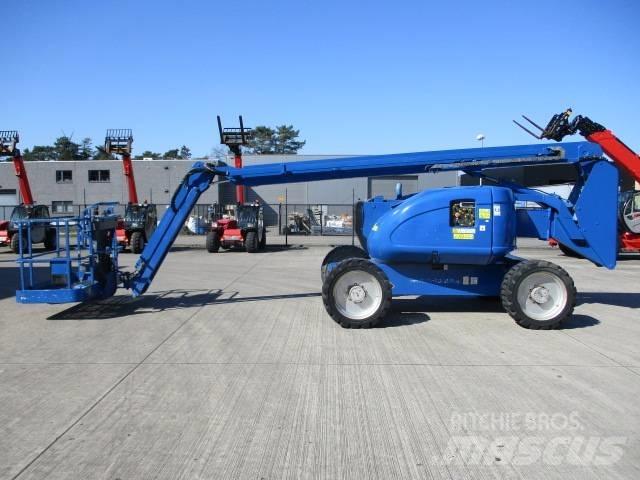 JLG 600 AJ (253) Nacele compacte autopropulsante