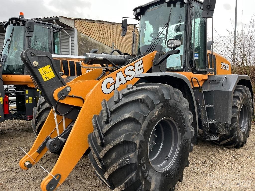 CASE 721 G Incarcator pe pneuri