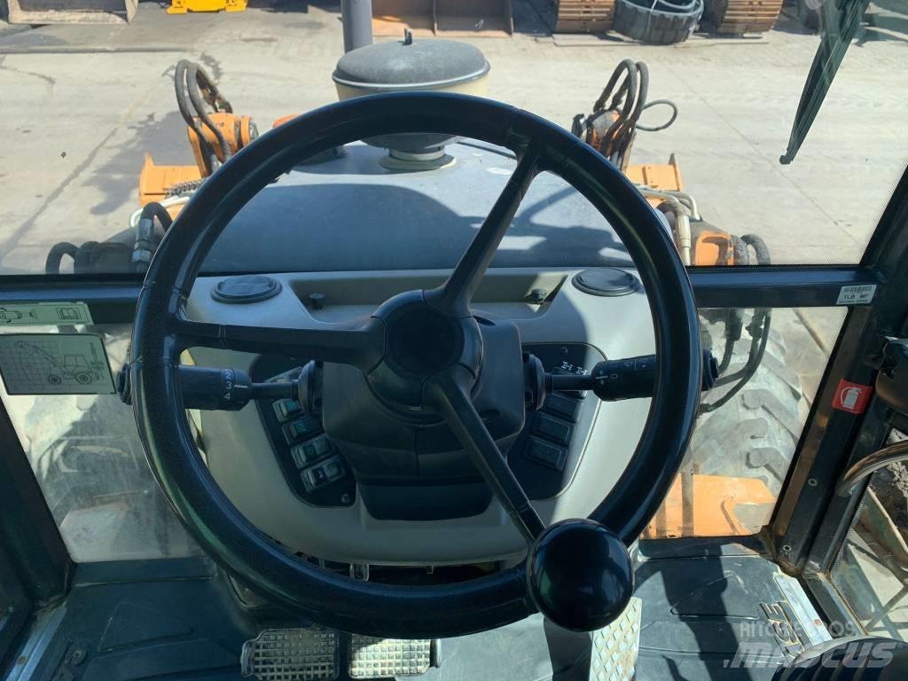 CASE 590 ST Buldoexcavatoare