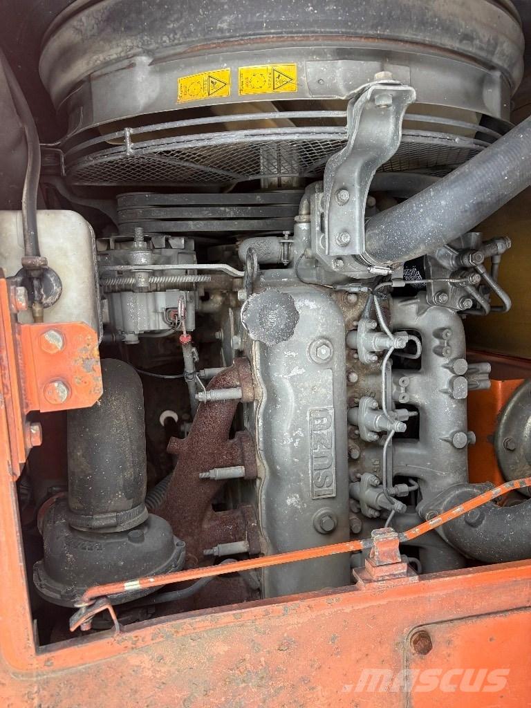 Hitachi EG 70 R Autobasculante cu senile