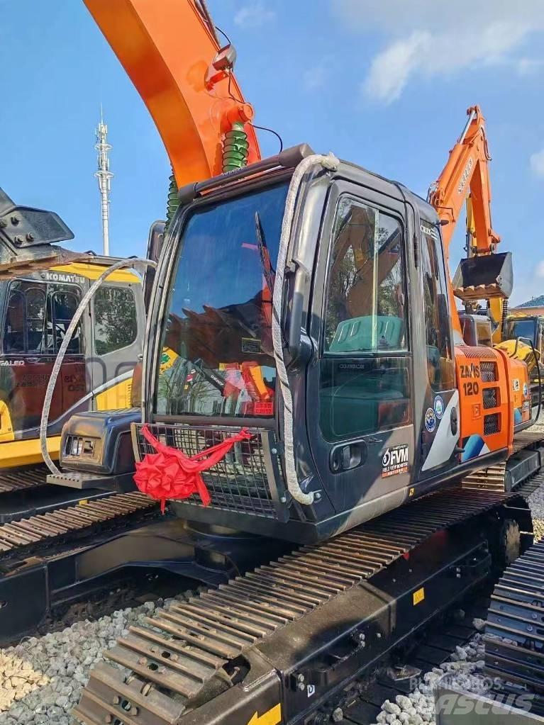 Hitachi ZX 120 Excavatoare pe șenile
