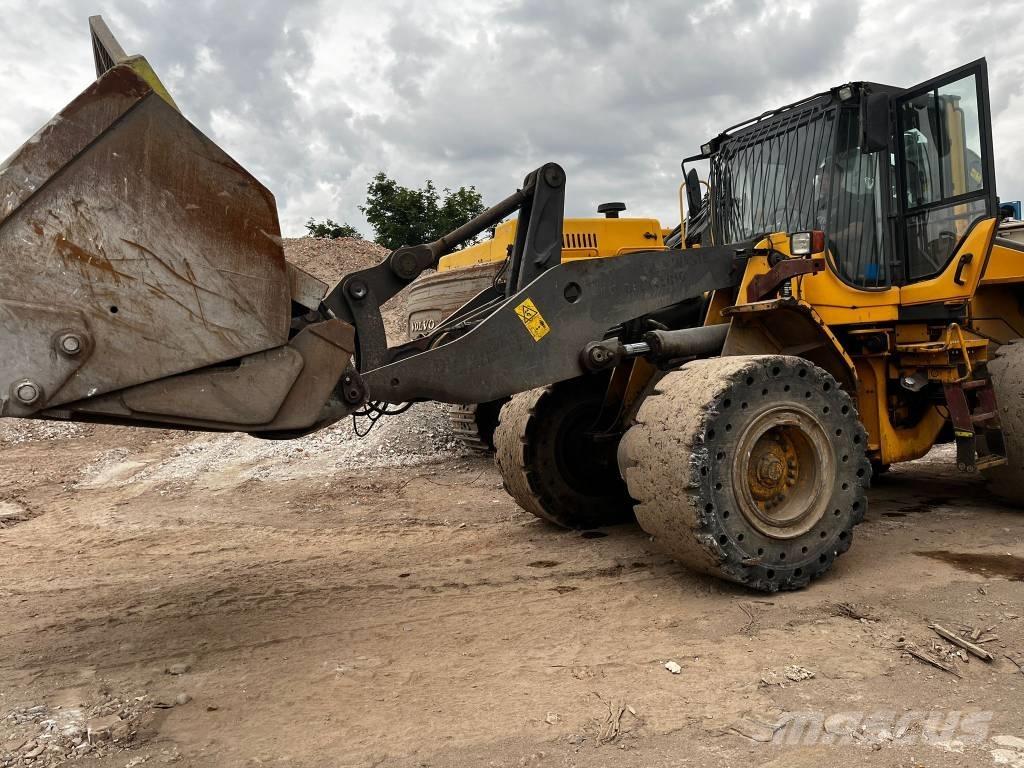 Volvo L 120 F Incarcator pe pneuri