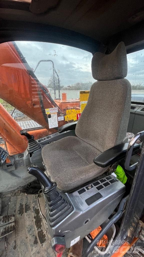 Doosan Dx140 Excavatoare cu roti