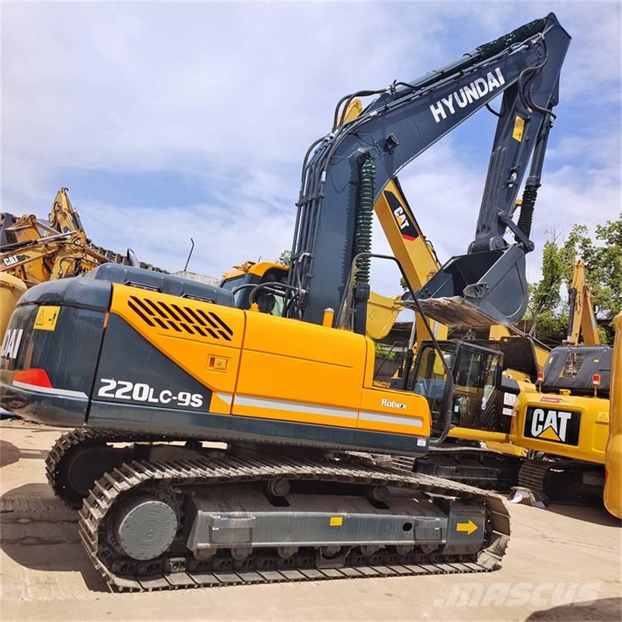 Hyundai 220LC-9S Excavatoare pe șenile
