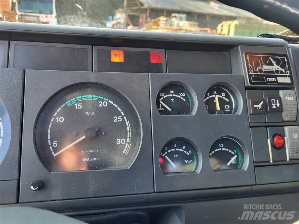 Iveco MAGIRUS 270 Camion cabina sasiu