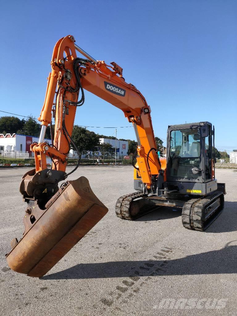 Doosan DX85R-3 Mini excavatoare < 7t