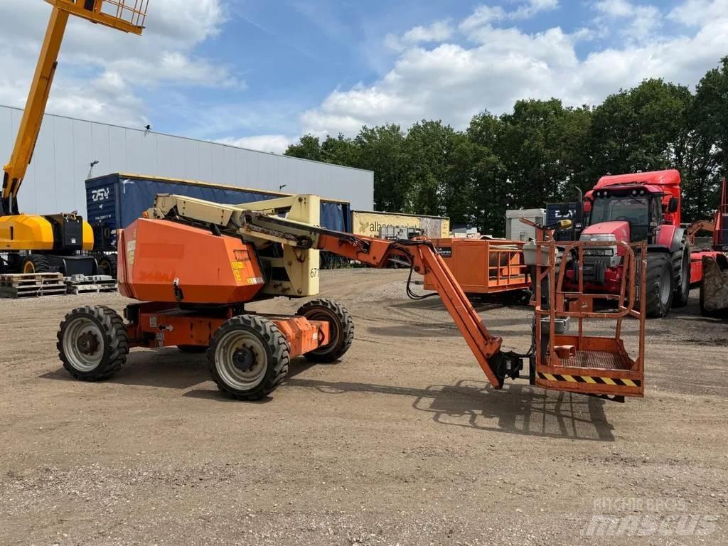 JLG 340 AJ Nacele cu brat articulat