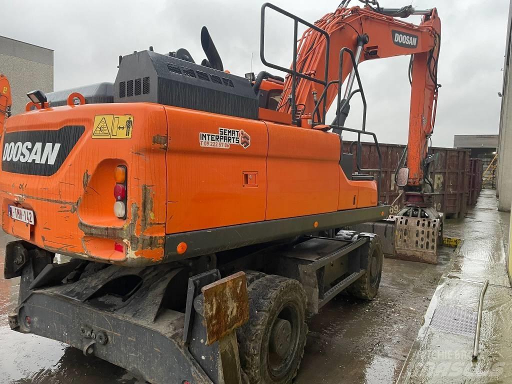 Doosan DX 210 W - 5 Excavatoare cu roti