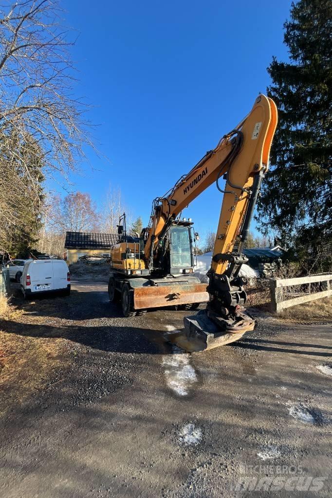 Hyundai HW 140 Excavatoare cu roti