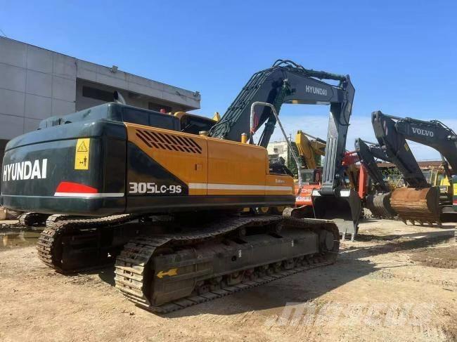 Hyundai 305 Excavatoare pe șenile
